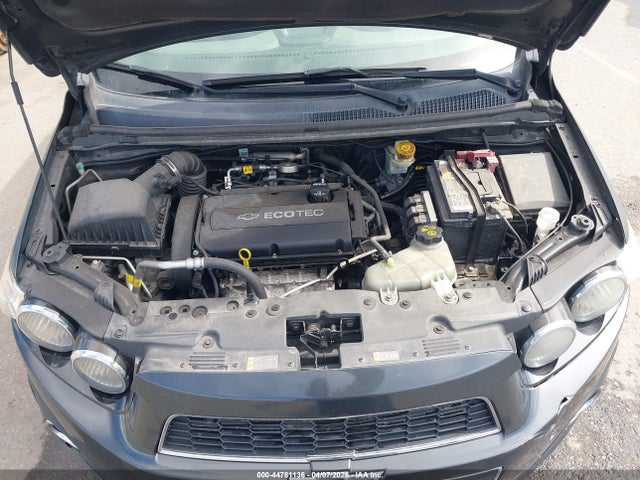 Chevrolet Sonic Lt Manual 2015 1G1JD6SH1F4131303 Image 10
