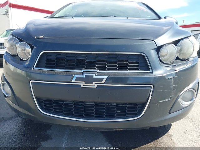 Chevrolet Sonic Lt Manual 2015 1G1JD6SH1F4131303 Image 6