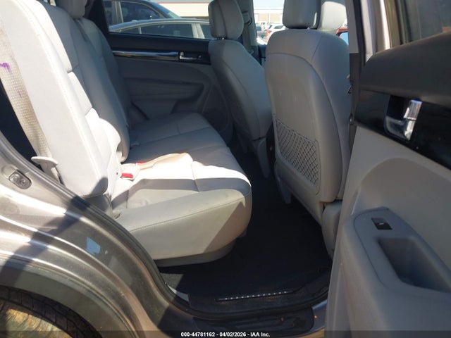 Продажа на аукционе авто 2012 Kia Sorento Lx V6, vin: 5XYKTDA24CG287249, номер лота: 44781162