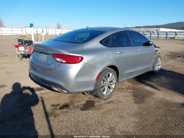 2016 Chrysler 200 S მანქანა იყიდება აუქციონზე, vin: 1C3CCCDG6GN126233, აუქციონის ნომერი: 44781177