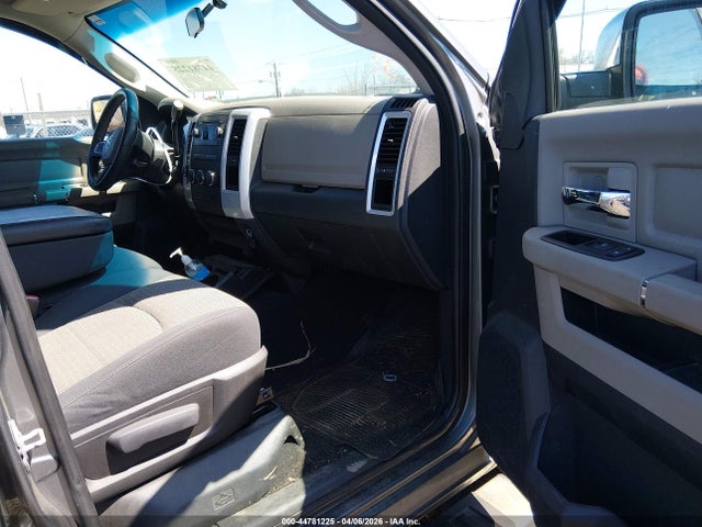 44781225 :رقم المزاد ، 1D3HV18P29S784668 vin ، 2009 Dodge Ram 1500 Slt/sport/trx مزاد بيع