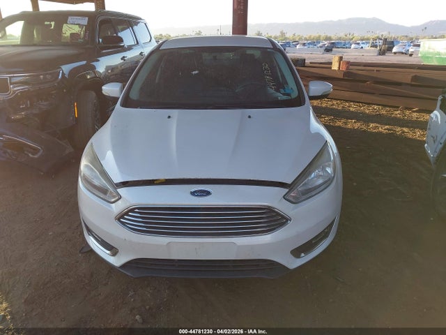Ford Focus Titanium 2016 1FADP3J21GL225671 Image 6