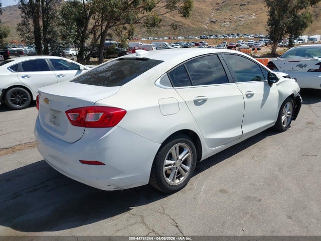 2017 CHEVROLET CRUZE 1G1BE5SM3H7209865 Photo 3
