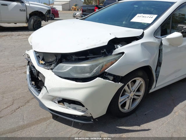 2017 CHEVROLET CRUZE 1G1BE5SM3H7209865 Photo 5