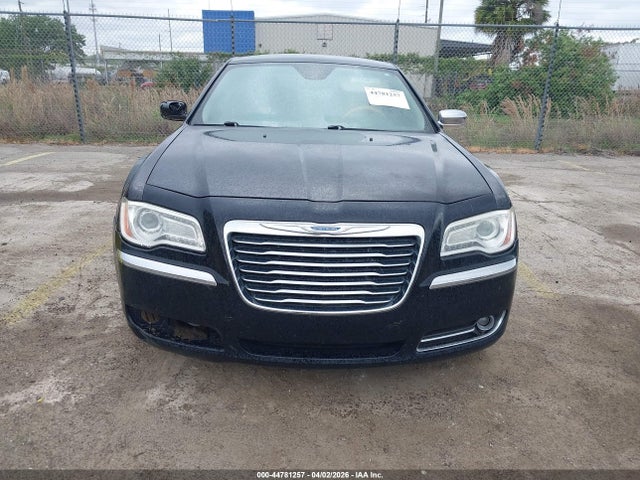 Продажа на аукционе авто 2014 Chrysler 300c, vin: 2C3CCAETXEH200677, номер лота: 44781257