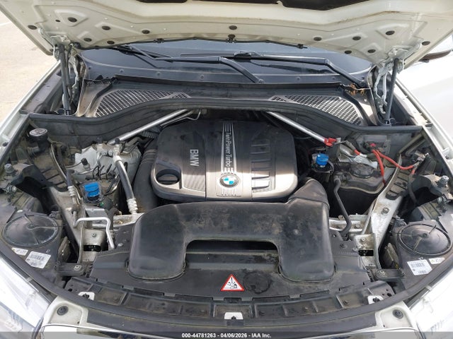 2014 BMW X5 5UXKS4C53E0J93560 Photo 9