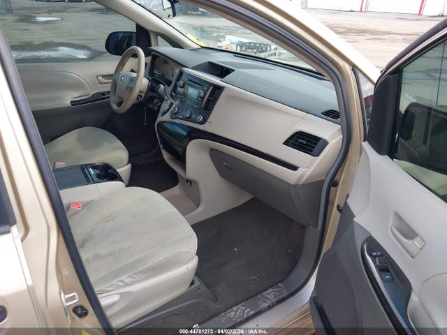 2011 TOYOTA SIENNA 5TDZK3DC1BS019339 Photo 4