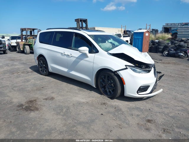 44781281 :رقم المزاد ، 2C4RC1BG3NR130480 vin ، 2022 Chrysler Pacifica Touring L مزاد بيع