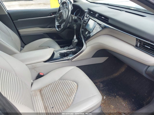 2019 TOYOTA CAMRY 4T1B11HK5KU714280 Photo 4