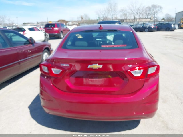 44781298 :رقم المزاد ، 1G1BE5SM5J7130008 vin ، 2018 Chevrolet Cruze Lt Auto مزاد بيع