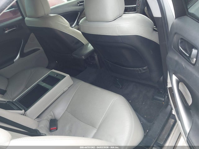 44781362 :رقم المزاد ، JTHCF5C29A5038416 vin ، 2010 Lexus Is 250 مزاد بيع