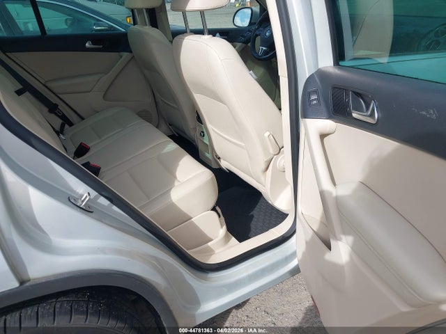 Продаж на аукціоні авто 2012 Volkswagen Tiguan Se, vin: WVGBV7AX4CW560972, номер лоту: 44781363