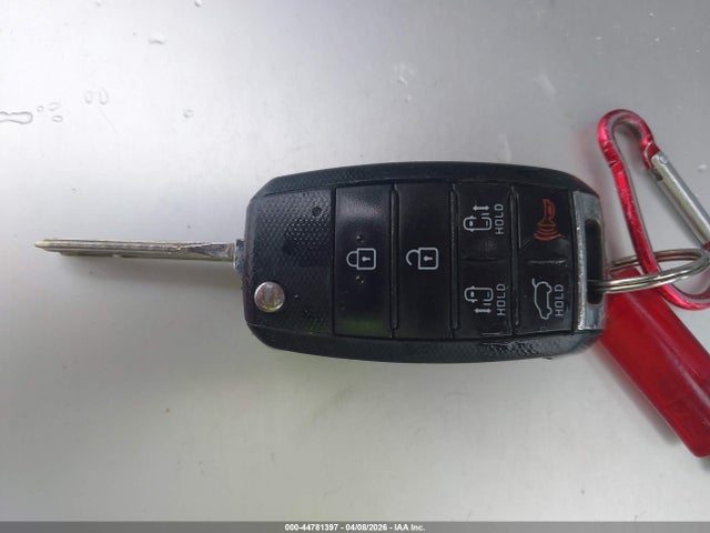 KNDMB5C1XG6168376 KIA SEDONA LX
