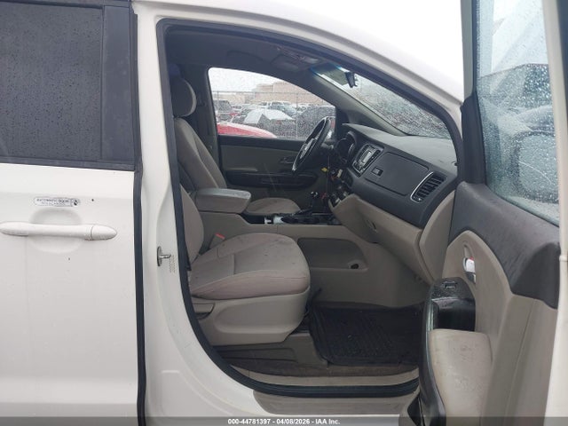KNDMB5C1XG6168376 KIA SEDONA LX