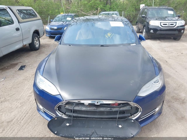 Продаж на аукціоні авто 2015 Tesla Model S 70d/85d/p85d, vin: 5YJSA1S21FF093177, номер лоту: 44781399