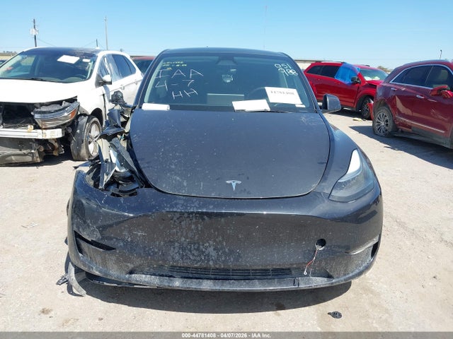 2024 Tesla Model Y Long Range Single Motor Rear-wheel Drive/rwd მანქანა იყიდება აუქციონზე, vin: 7SAYGDED6RF051988, აუქციონის ნომერი: 44781408