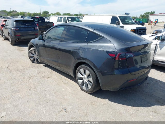 2024 Tesla Model Y Long Range Single Motor Rear-wheel Drive/rwd მანქანა იყიდება აუქციონზე, vin: 7SAYGDED6RF051988, აუქციონის ნომერი: 44781408
