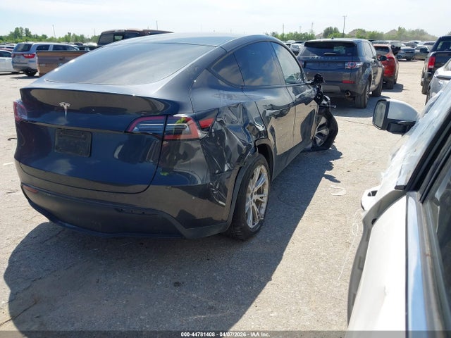 2024 Tesla Model Y Long Range Single Motor Rear-wheel Drive/rwd მანქანა იყიდება აუქციონზე, vin: 7SAYGDED6RF051988, აუქციონის ნომერი: 44781408