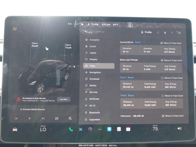 2024 Tesla Model Y Long Range Single Motor Rear-wheel Drive/rwd მანქანა იყიდება აუქციონზე, vin: 7SAYGDED6RF051988, აუქციონის ნომერი: 44781408
