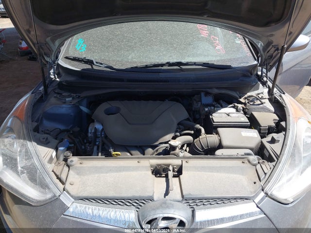 KMHTC6AD5HU315997 Hyundai Veloster Value Edition