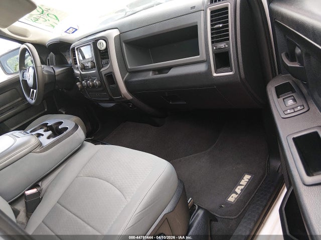 2018 Ram 1500 Tradesman  4x2 5'7 Box მანქანა იყიდება აუქციონზე, vin: 1C6RR6KGXJS336973, აუქციონის ნომერი: 44781444