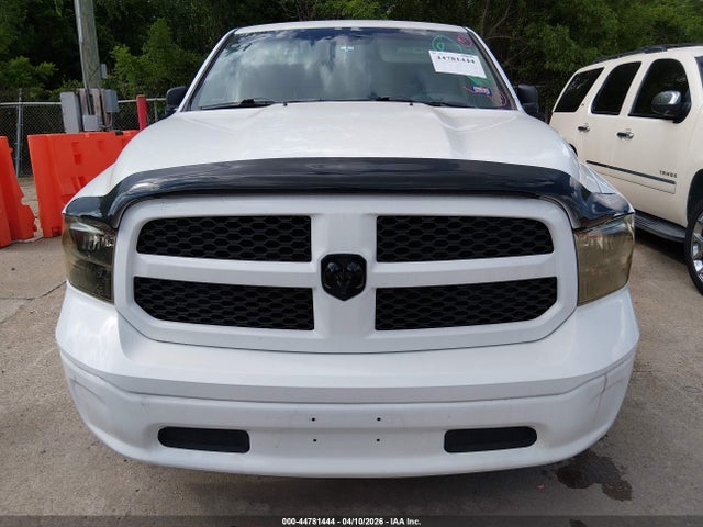2018 Ram 1500 Tradesman  4x2 5'7 Box მანქანა იყიდება აუქციონზე, vin: 1C6RR6KGXJS336973, აუქციონის ნომერი: 44781444