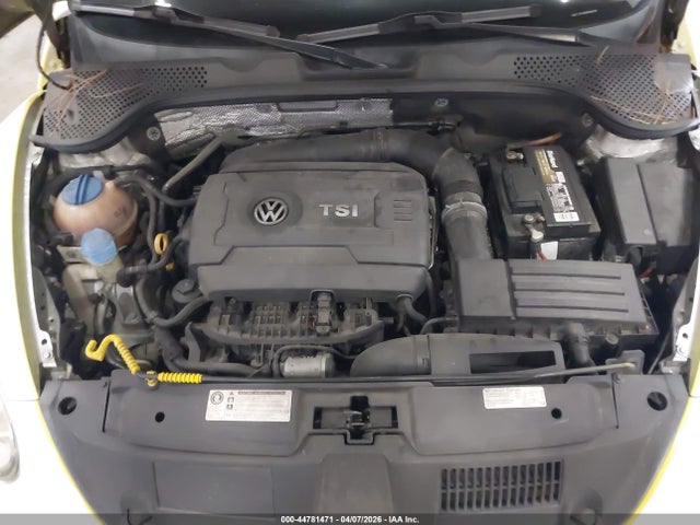 44781471 :رقم المزاد ، 3VWF17AT6GM606335 vin ، 2016 Volkswagen Beetle 1.8t S مزاد بيع