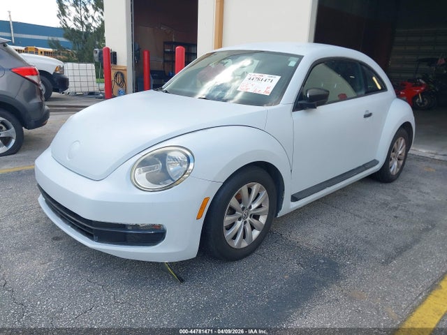 44781471 :رقم المزاد ، 3VWF17AT6GM606335 vin ، 2016 Volkswagen Beetle 1.8t S مزاد بيع