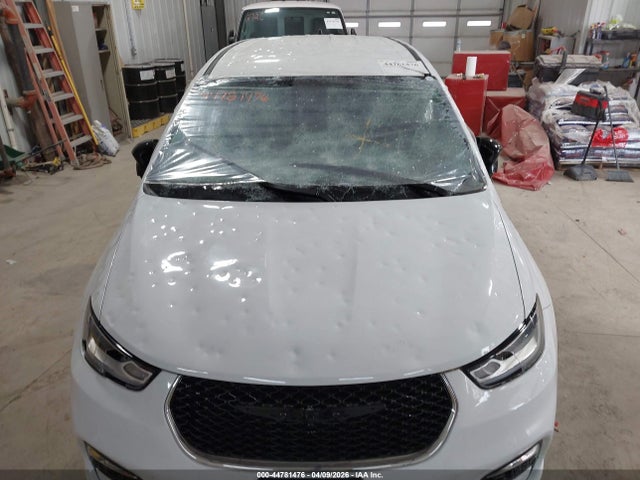 2024 CHRYSLER PACIFICA HYBRID 2C4RC1S73RR169141 Photo 5
