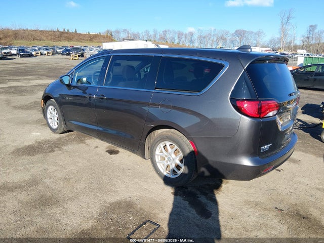 2020 CHRYSLER VOYAGER 2C4RC1CG5LR181720 Photo 2