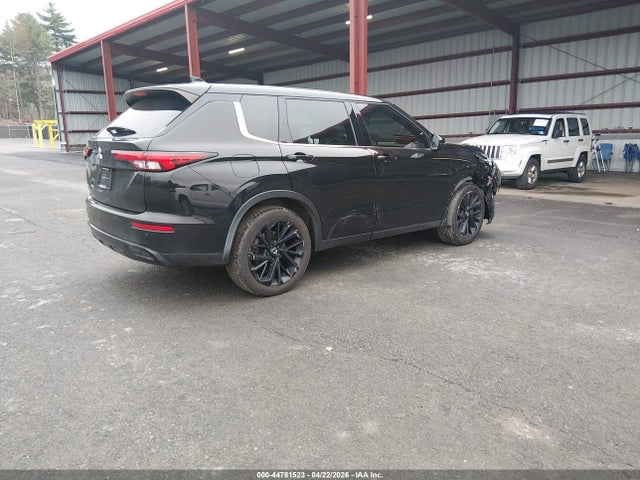 Продаж на аукціоні авто 2022 Mitsubishi Outlander Black Edition S-awc/se 2.5 S-awc/se Launch Edition S-awc, vin: JA4J4UA8XNZ070185, номер лоту: 44781523