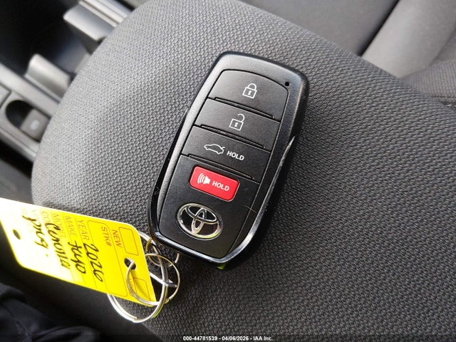 2026 Toyota Corolla Le მანქანა იყიდება აუქციონზე, vin: 5YFB4MDE7TP381785, აუქციონის ნომერი: 44781539