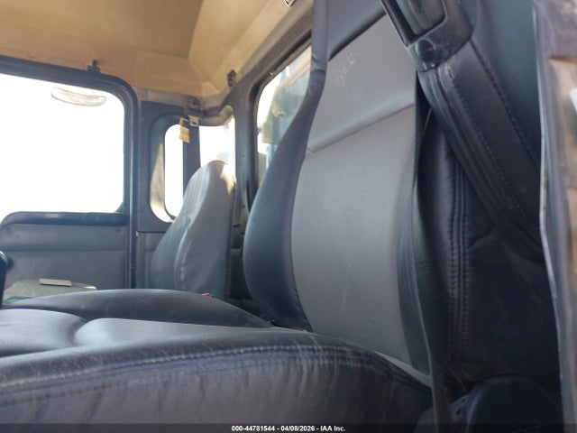 Продаж на аукціоні авто 2000 Kenworth Construction W900, vin: 1NKWL00X0YJ841318, номер лоту: 44781544