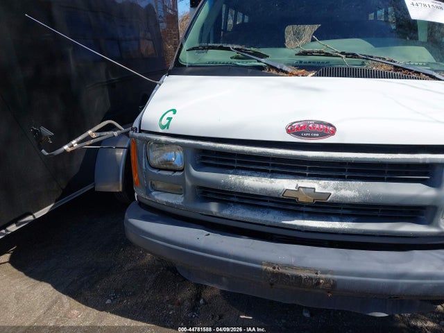1998 Chevrolet Bus Cutaway მანქანა იყიდება აუქციონზე, vin: 1GBHG31F1W1030036, აუქციონის ნომერი: 44781588