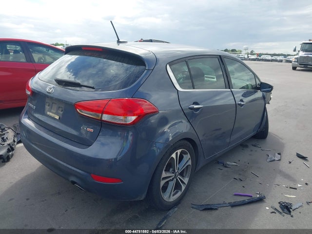 44781592 :رقم المزاد ، KNAFX5A8XG5600686 vin ، 2016 Kia Forte Ex مزاد بيع