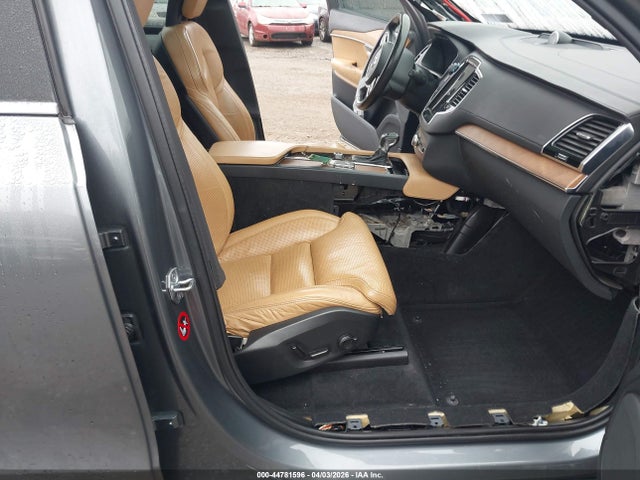 YV4A22PLXG1091788 Volvo Xc90 T6 Inscription