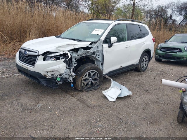 2021 Subaru Forester Premium მანქანა იყიდება აუქციონზე, vin: JF2SKAFC0MH403625, აუქციონის ნომერი: 44781613