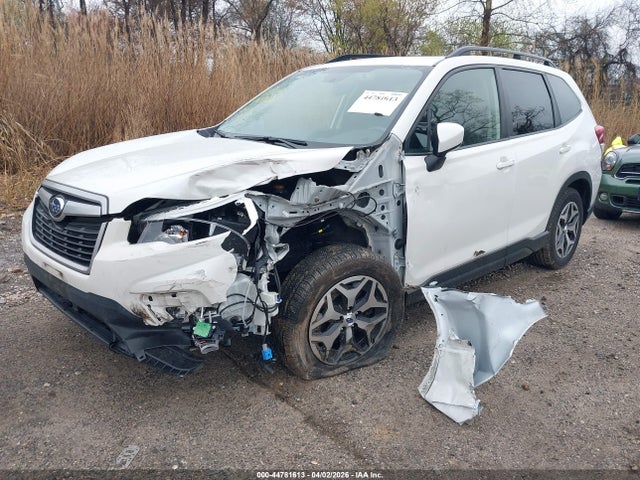 2021 Subaru Forester Premium მანქანა იყიდება აუქციონზე, vin: JF2SKAFC0MH403625, აუქციონის ნომერი: 44781613