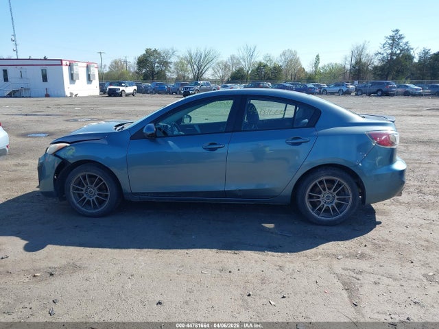 2011 Mazda Mazda3 S Sport მანქანა იყიდება აუქციონზე, vin: JM1BL1U60B1375940, აუქციონის ნომერი: 44781664