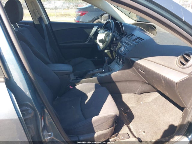 2011 Mazda Mazda3 S Sport მანქანა იყიდება აუქციონზე, vin: JM1BL1U60B1375940, აუქციონის ნომერი: 44781664