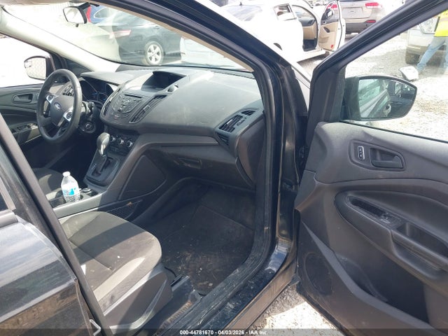 Продажа на аукционе авто 2014 Ford Escape S, vin: 1FMCU0F72EUE24653, номер лота: 44781670