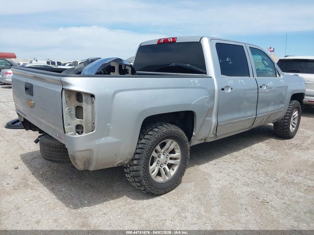 44781676 :رقم المزاد ، 3GCPCREC1JG243858 vin ، 2018 Chevrolet Silverado 1500 1lt مزاد بيع