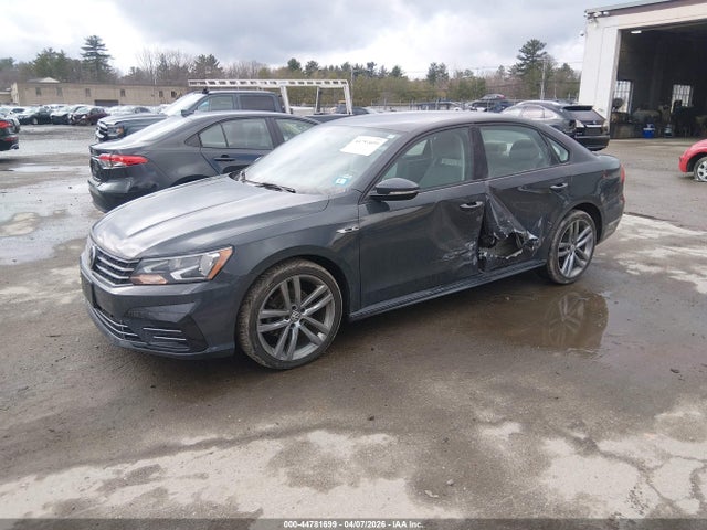 2018 VOLKSWAGEN PASSAT 1VWAA7A37JC003316 Photo 1