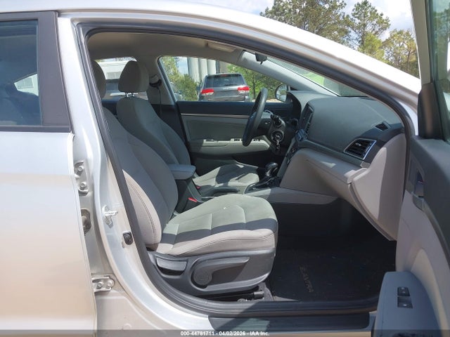 2018 HYUNDAI ELANTRA 5NPD84LF3JH333718 Photo 4
