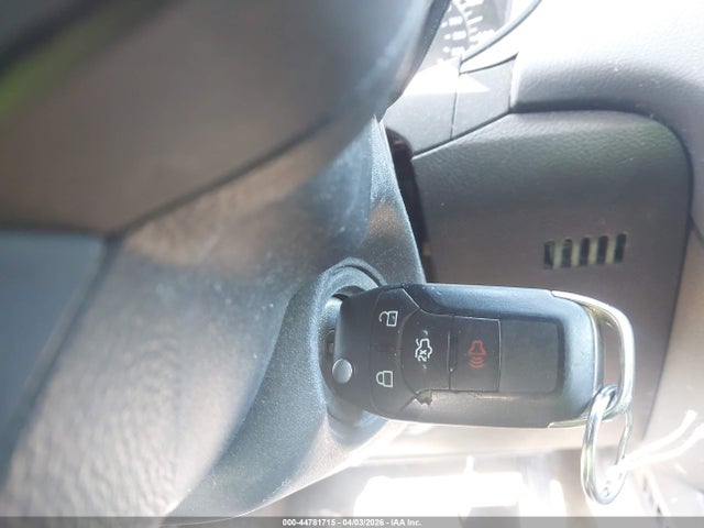 Продажа на аукционе авто 2015 Ford Fusion S, vin: 3FA6P0G70FR204174, номер лота: 44781715