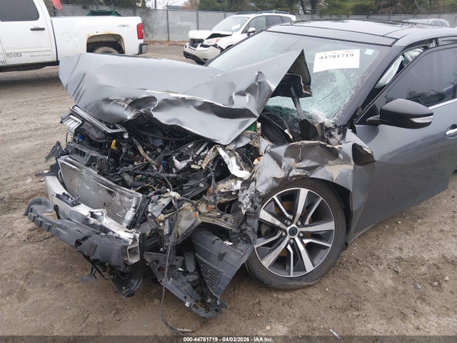 44781719 :رقم المزاد ، 1N4AA6AV3KC375175 vin ، 2019 Nissan Maxima 3.5 Sl مزاد بيع