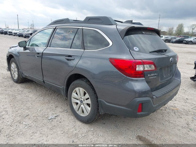 2018 SUBARU OUTBACK 4S4BSACC2J3229449 Photo 2
