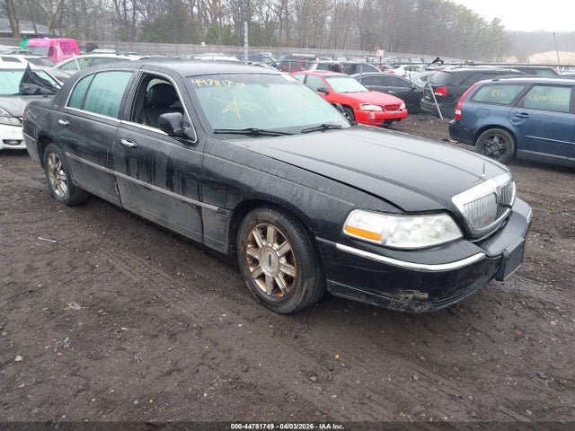 44781749 :رقم المزاد ، 1LNHM84W87Y608148 vin ، 2007 Lincoln Town Car Executive L مزاد بيع