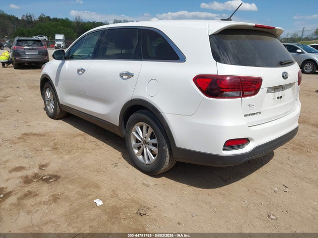 Auction sale of the 2019 Kia Sorento 3.3l Lx, vin: 5XYPG4A59KG483125, lot number: 44781765
