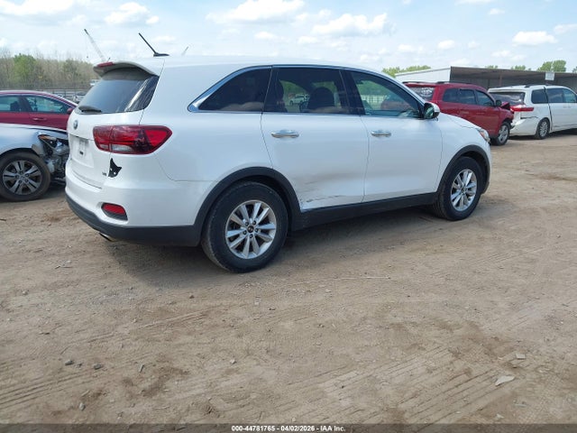 Auction sale of the 2019 Kia Sorento 3.3l Lx, vin: 5XYPG4A59KG483125, lot number: 44781765